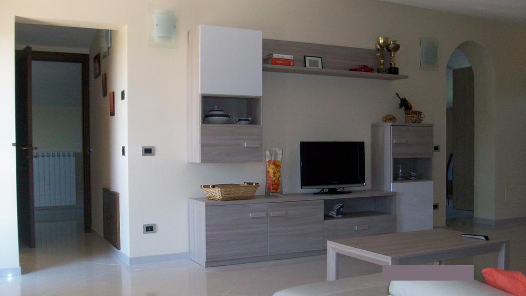 Bed and Breakfast Il Giardino Degli Ulivi Canneto  Exterior foto